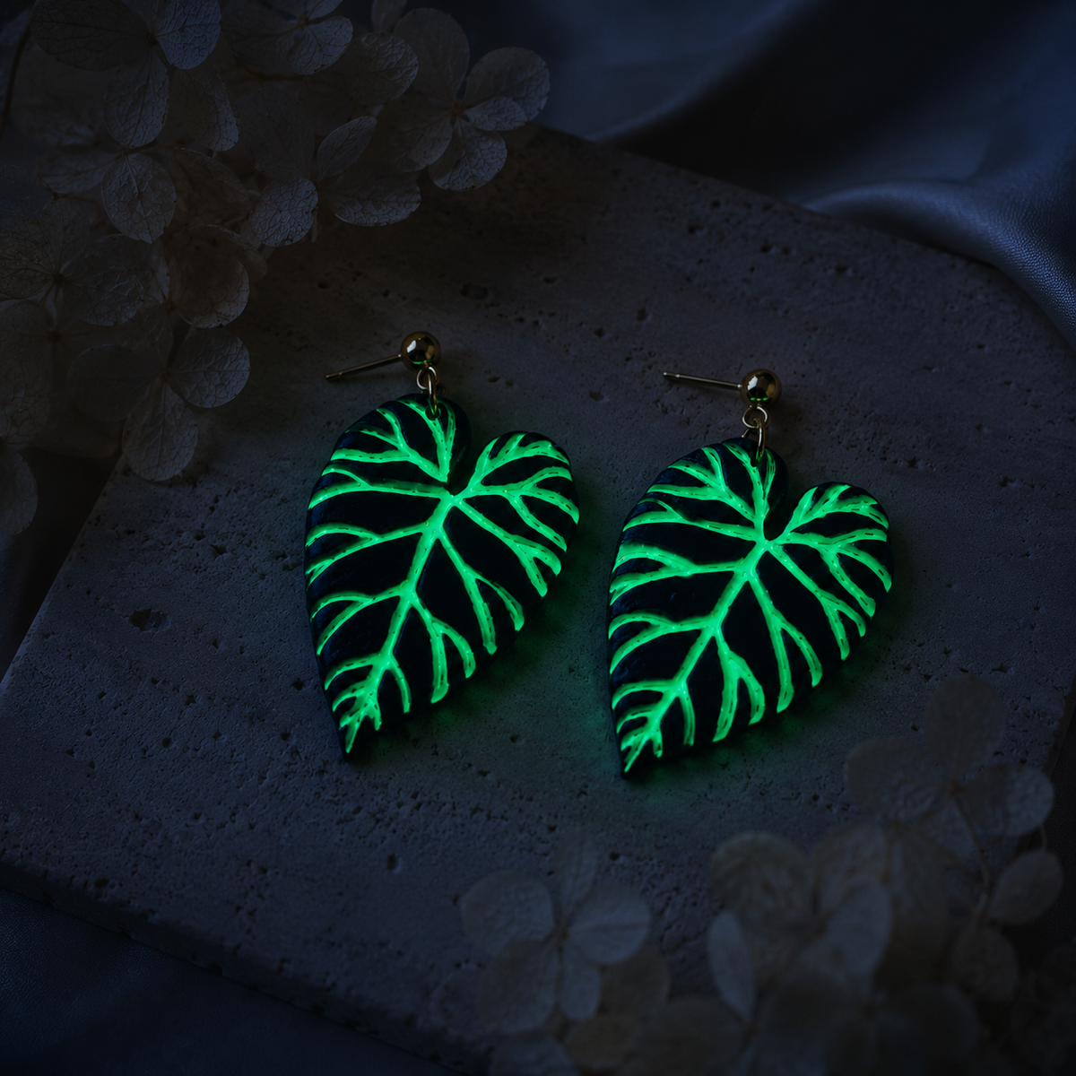 Philodendron Verrucosum Earrings (Glow in the Dark), view 2