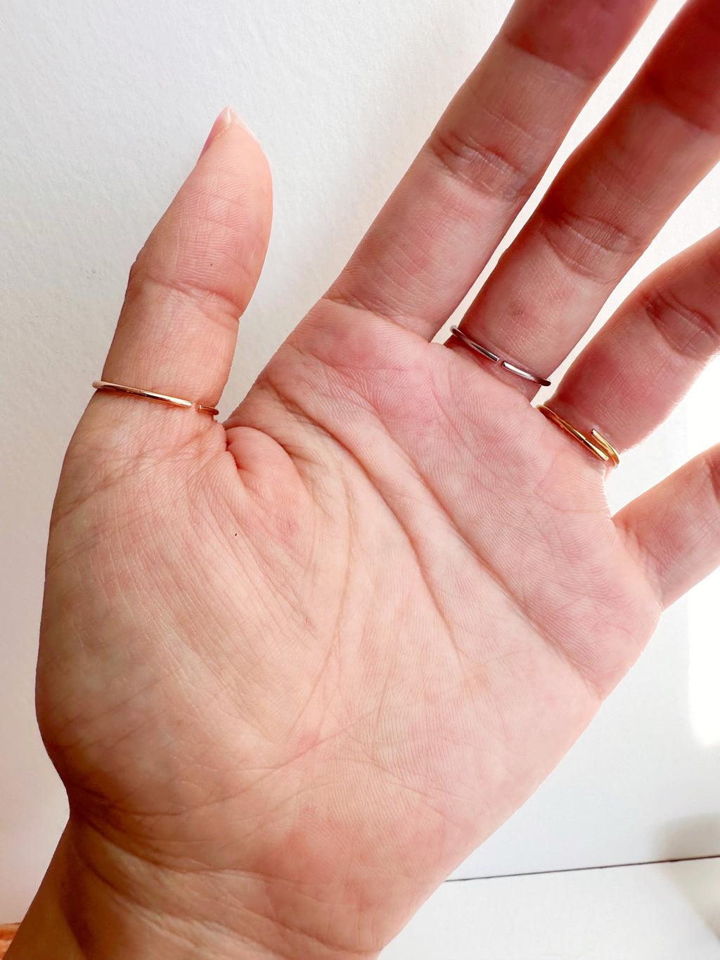 Monstera Deliciosa Dainty Minimal Plant Ring, view 6