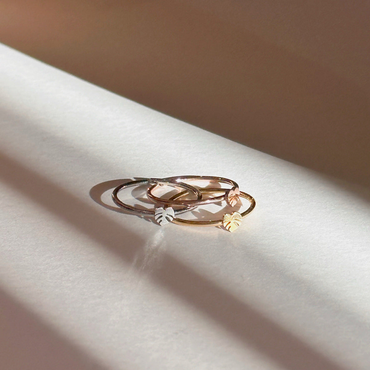 Monstera Deliciosa Dainty Minimal Plant Ring, view 4