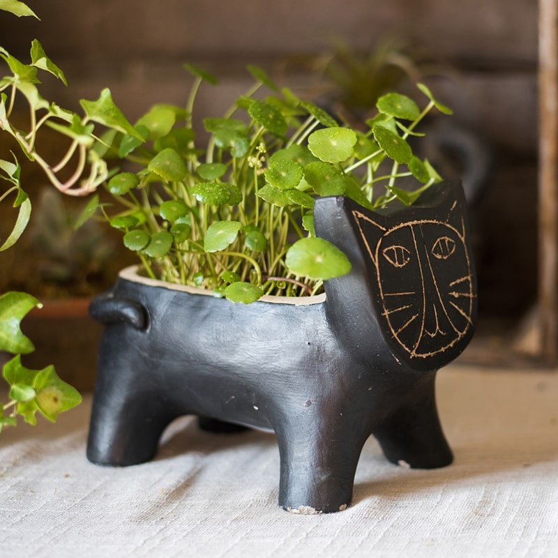 Cat Shape Small Planter in Concrete, view 2