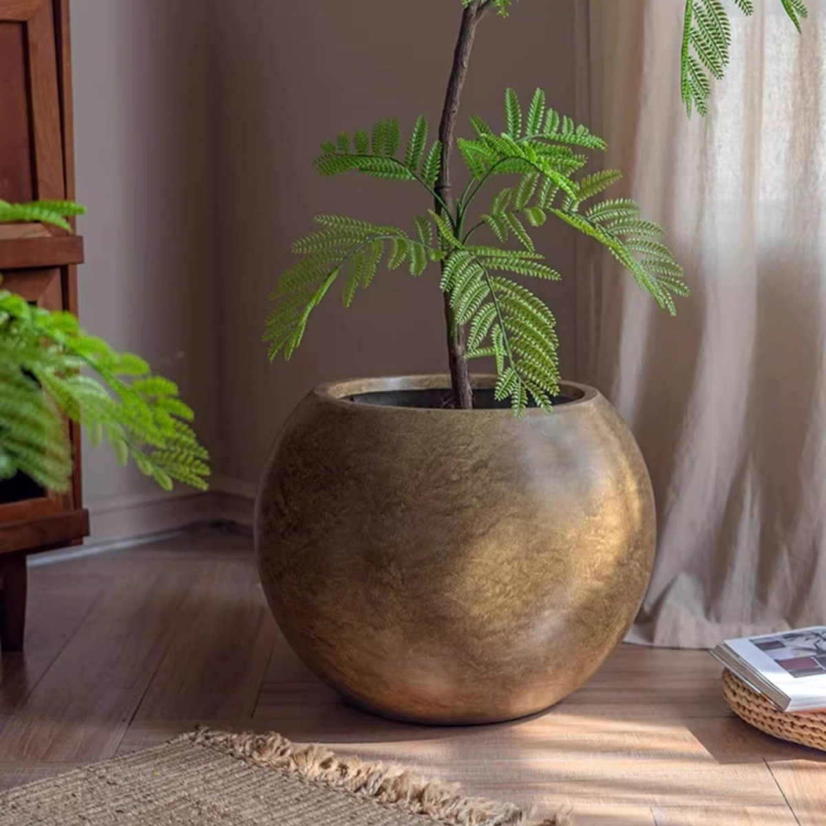 Round Magnesium Clay Planter, view 9