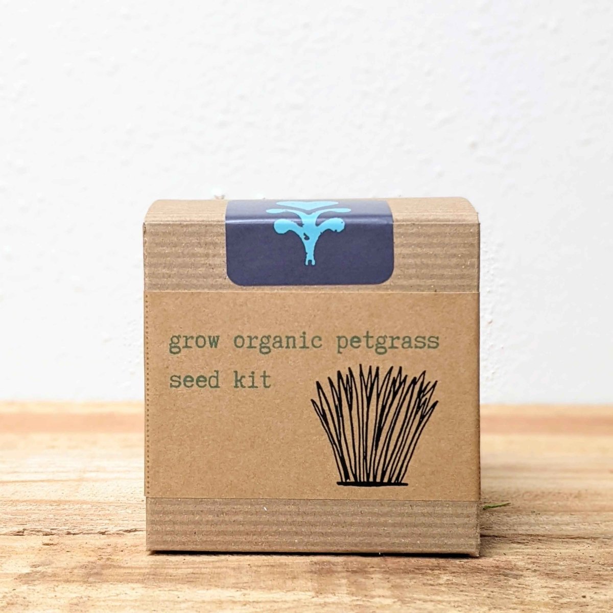 Organic Petgrass Grow Kit, view 2