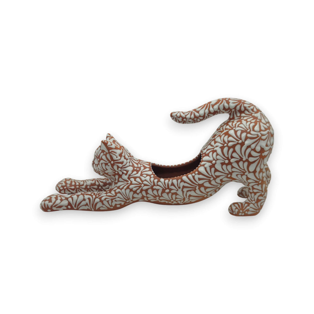 Talavera Terracotta Cat Planter | Stretching Design, view 5